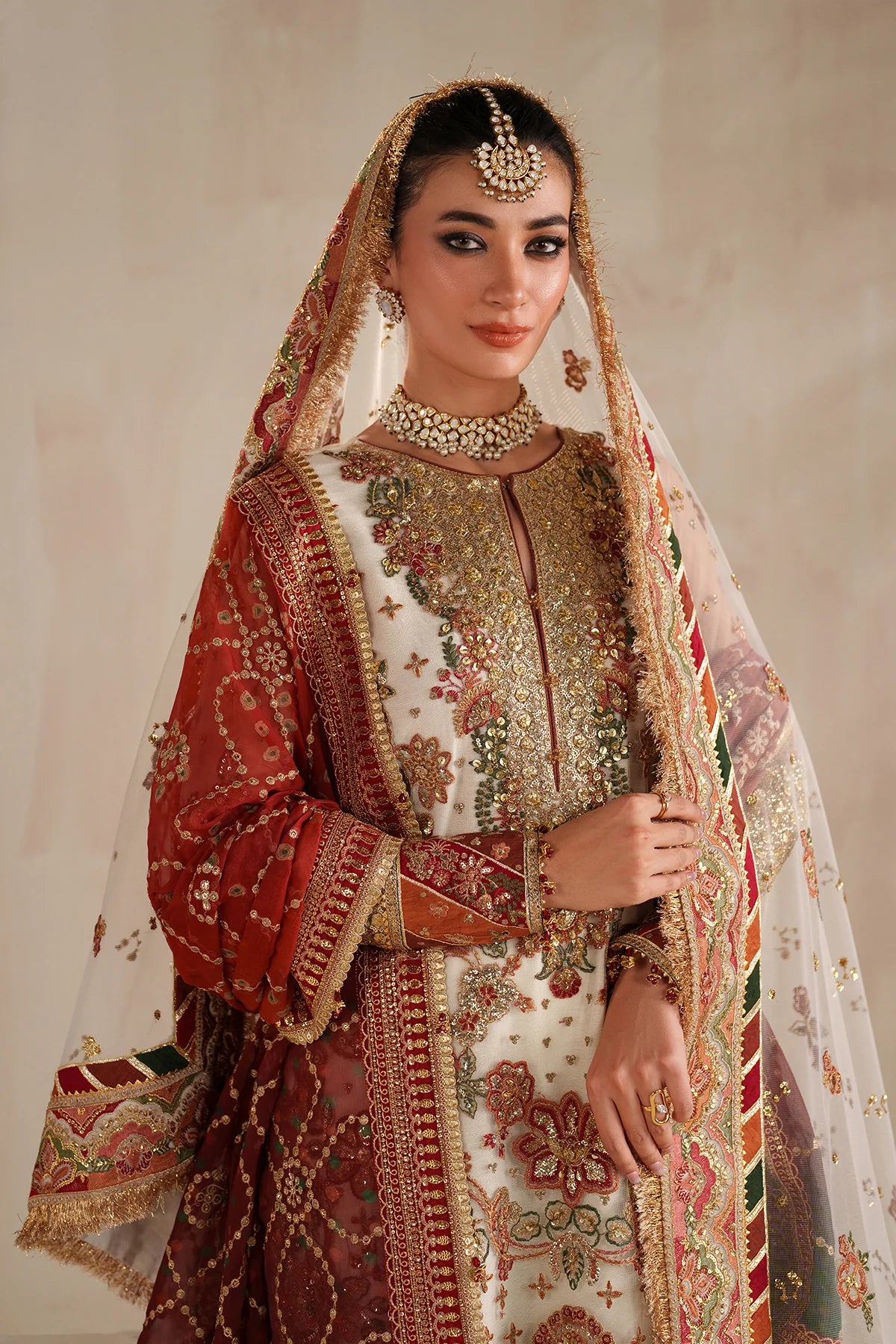 Sitara-e-Wafa Ivory MR-901