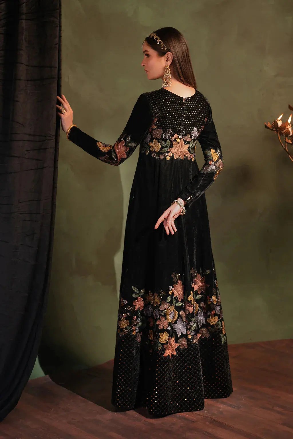 Velvet Flowery MW-4001 - Maysoon